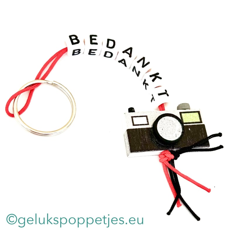 Sleutelhanger bedankt met gelukspoppetje camera
