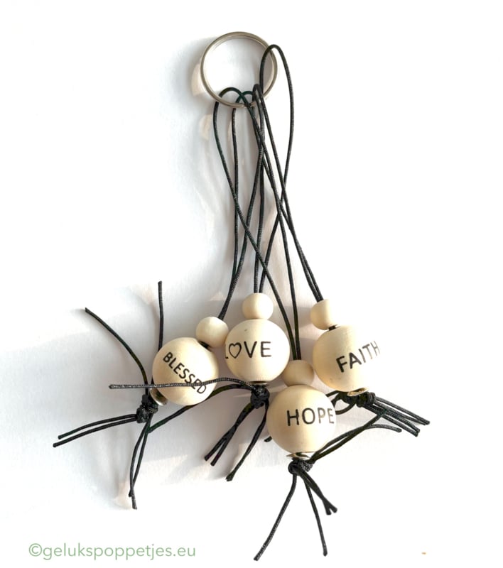 Sleutelhanger met gelukspoppetjes love-hope-blessed-faith