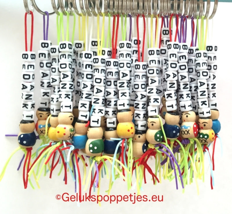 Sleutelhanger bedankt met houten gelukspoppetje