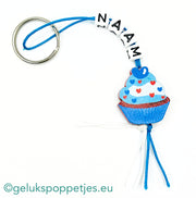 Naam sleutelhanger met gelukspoppetje cupcake blauw
