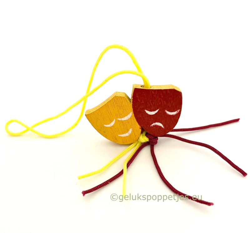 Gelukspoppetje theater maskers